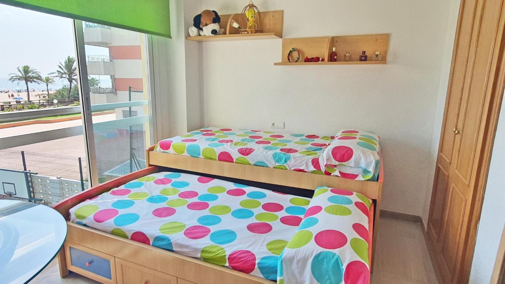 Aigua Blava Primera Linea - Alquiler Solo Familias Playa de Gandia Exterior photo